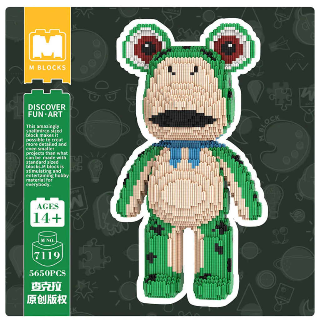 MPIN 7119 | Zombie Cosplay: Internet-Famous Frog Bear DIY Building Block Set (5,650 Pcs) - 43cm